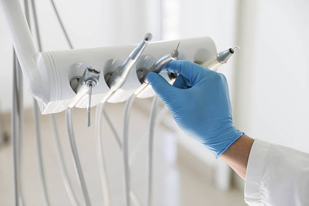 Professional Tooth Extraction technician working in Tyrone, OK